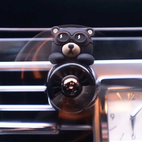 Refreshing Pilot Bear Car Air Freshener with Rotating Propeller - Lemon Scent - Picture 6 of 6